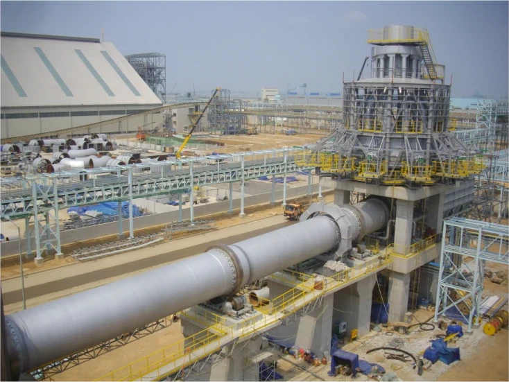 コマ式予熱炉付ロータリーキルンの写真